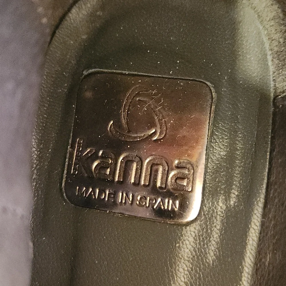 KANNA Made in Spain Suede Ankle Bootie, size 37